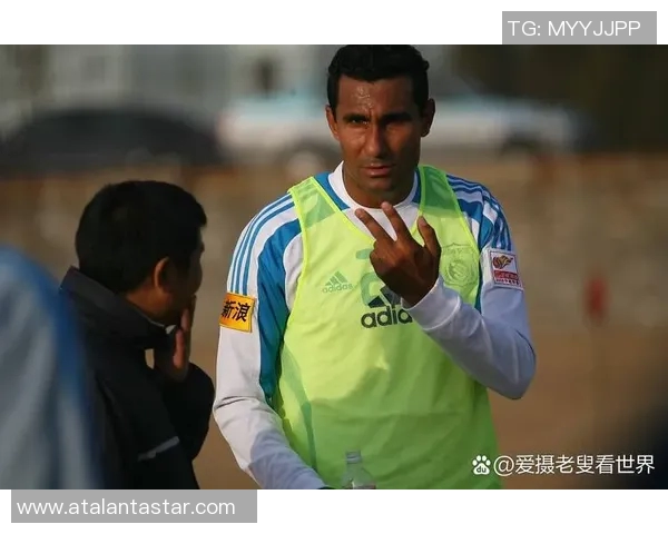 重温80年代经典足球球星风采精彩瞬间与传世之作 重温80年代经典足球球星风采精彩瞬间与传世之作