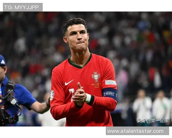 足球传奇璀璨历程全记录 揭开球星辉煌瞬间与背后故事